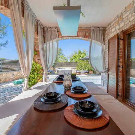 Villa Istria In Svetvincenat Cabrunici